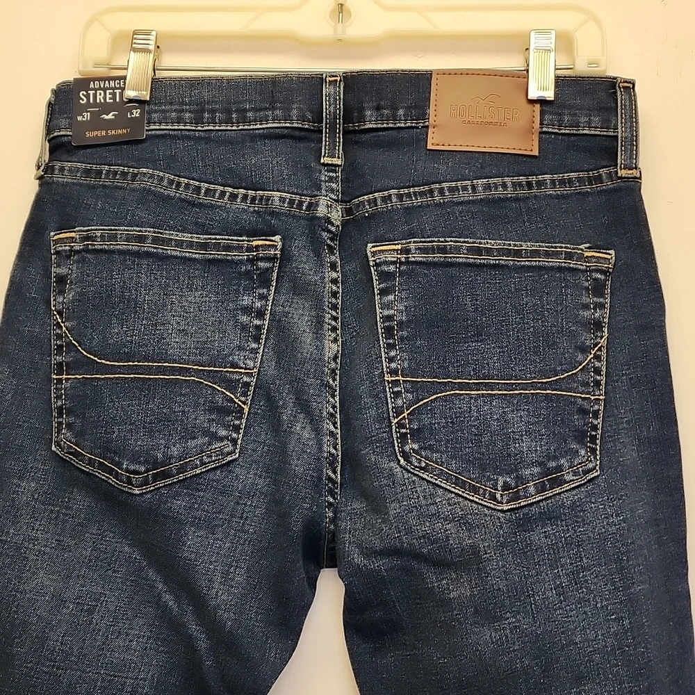NWT, Hollister California Men's Jeans. - Picture 8 of 14